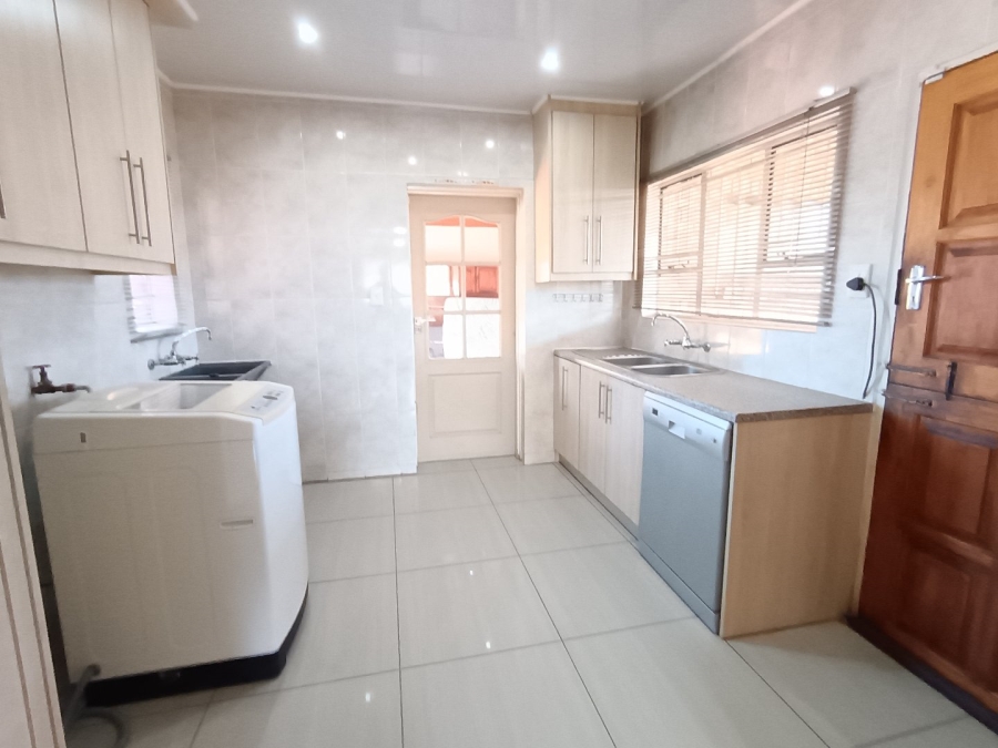 3 Bedroom Property for Sale in Universitas Ridge Free State